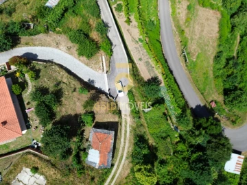 Moradia T2 para Venda em Real