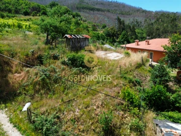 Moradia T2 para Venda em Real