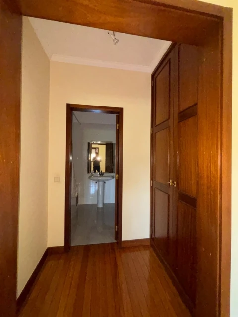 Apartamento T3 para Arrendamento em Vila Nova de Famalicão e Calendário