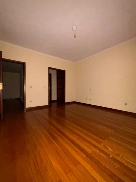 Apartamento T3 para Arrendamento em Vila Nova de Famalicão e Calendário