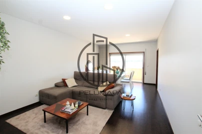 Apartamento T2 para Venda em Vila Nova de Famalicão e Calendário