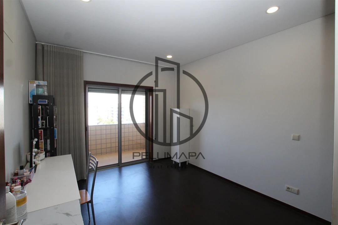 Apartamento T2 para Venda em Vila Nova de Famalicão e Calendário Foto 15