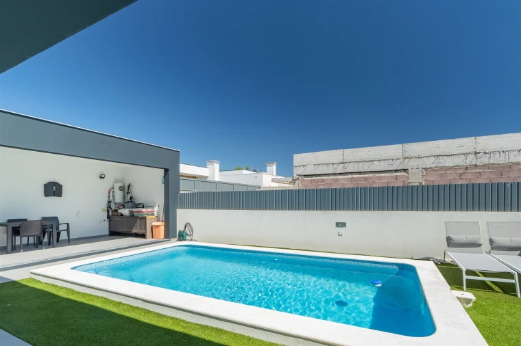 Moradia T4 para Venda em Azeitão (São Lourenço e São Simão) Foto 44