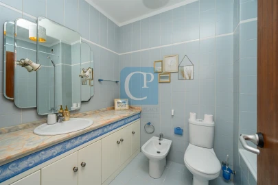 Apartamento T1 para Arrendamento em Paranhos