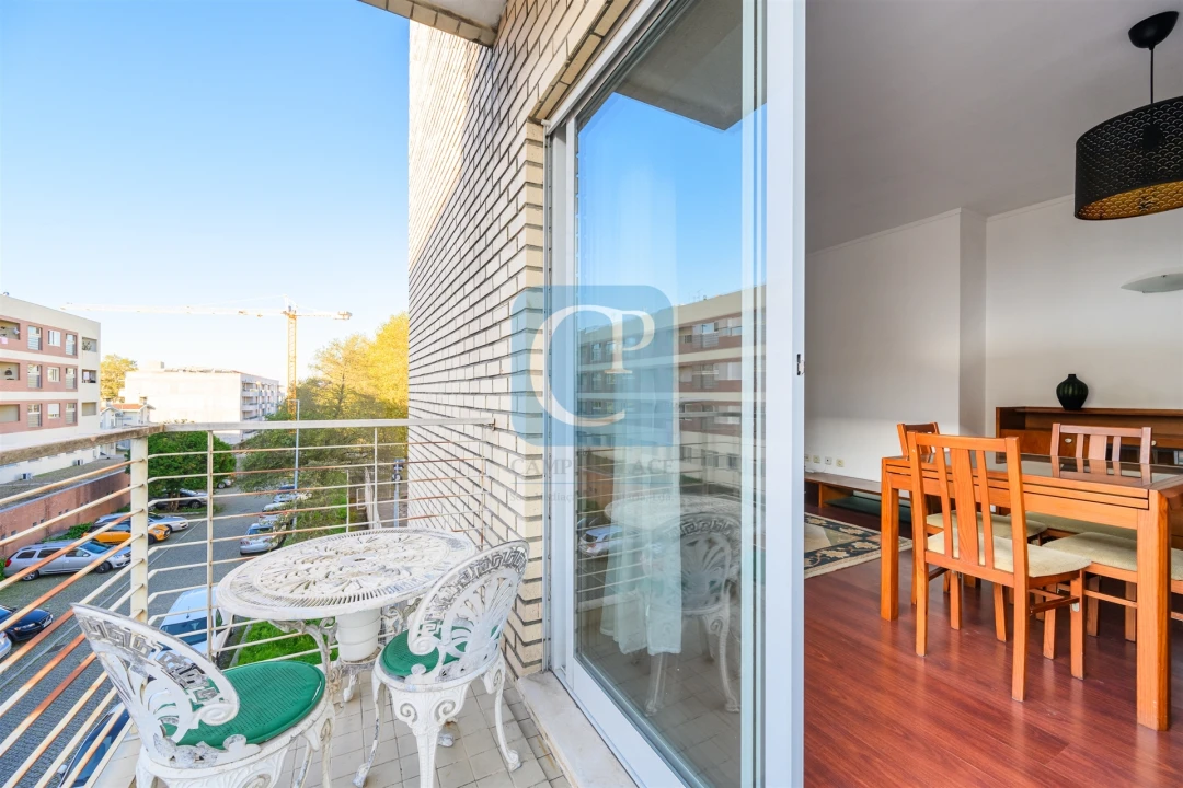 Apartamento T1 para Arrendamento em Paranhos Foto 5