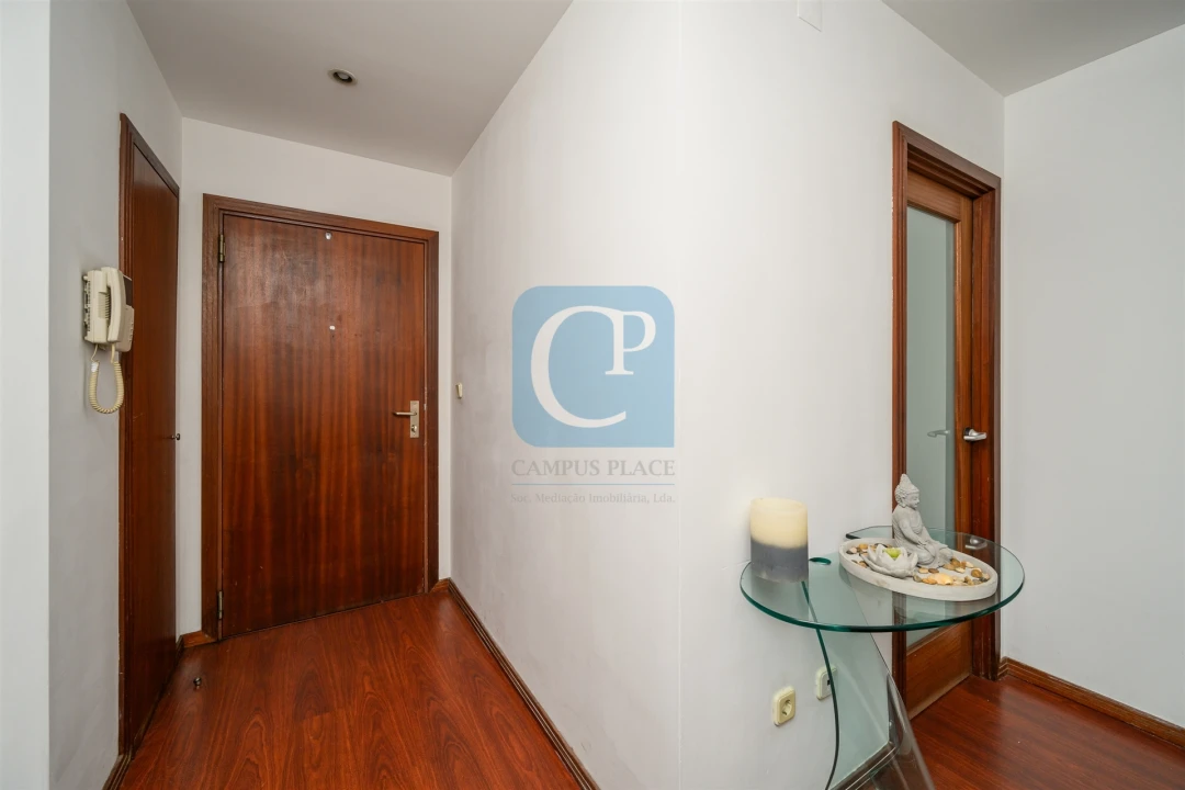 Apartamento T1 para Arrendamento em Paranhos Foto 11