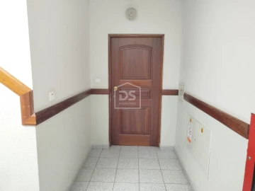 Apartamento T3 para Venda em Currelos, Papízios e Sobral