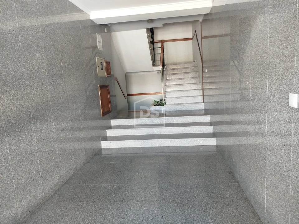 Apartamento T3 para Venda em Currelos, Papízios e Sobral Foto 4