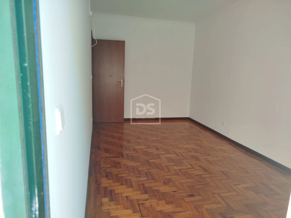 Apartamento T3 para Venda em Currelos, Papízios e Sobral Foto 11