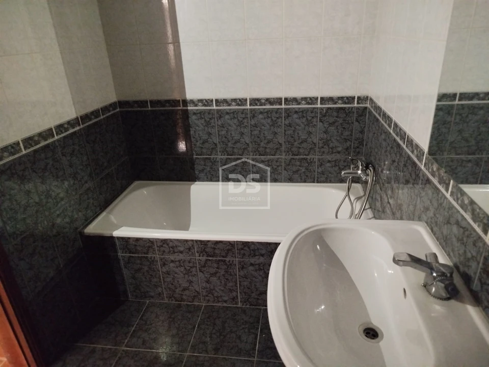 Apartamento T3 para Venda em Currelos, Papízios e Sobral Foto 18