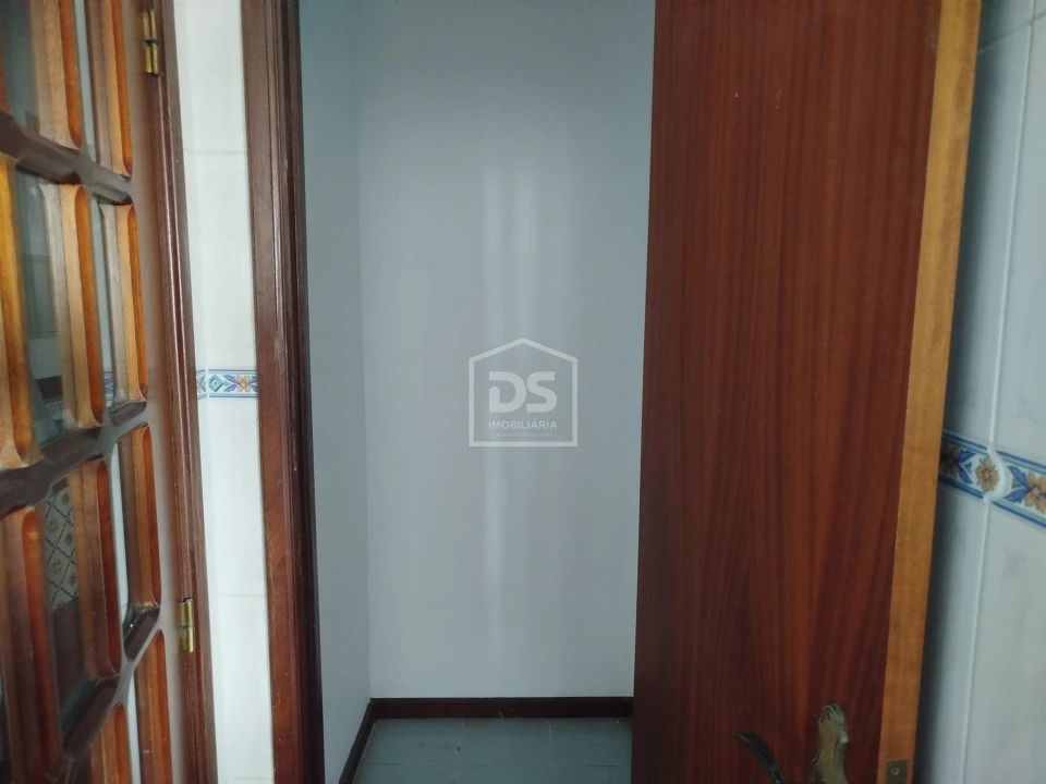 Apartamento T3 para Venda em Currelos, Papízios e Sobral Foto 21