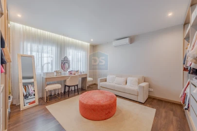 Moradia T3 para Venda em Loule (São Clemente)