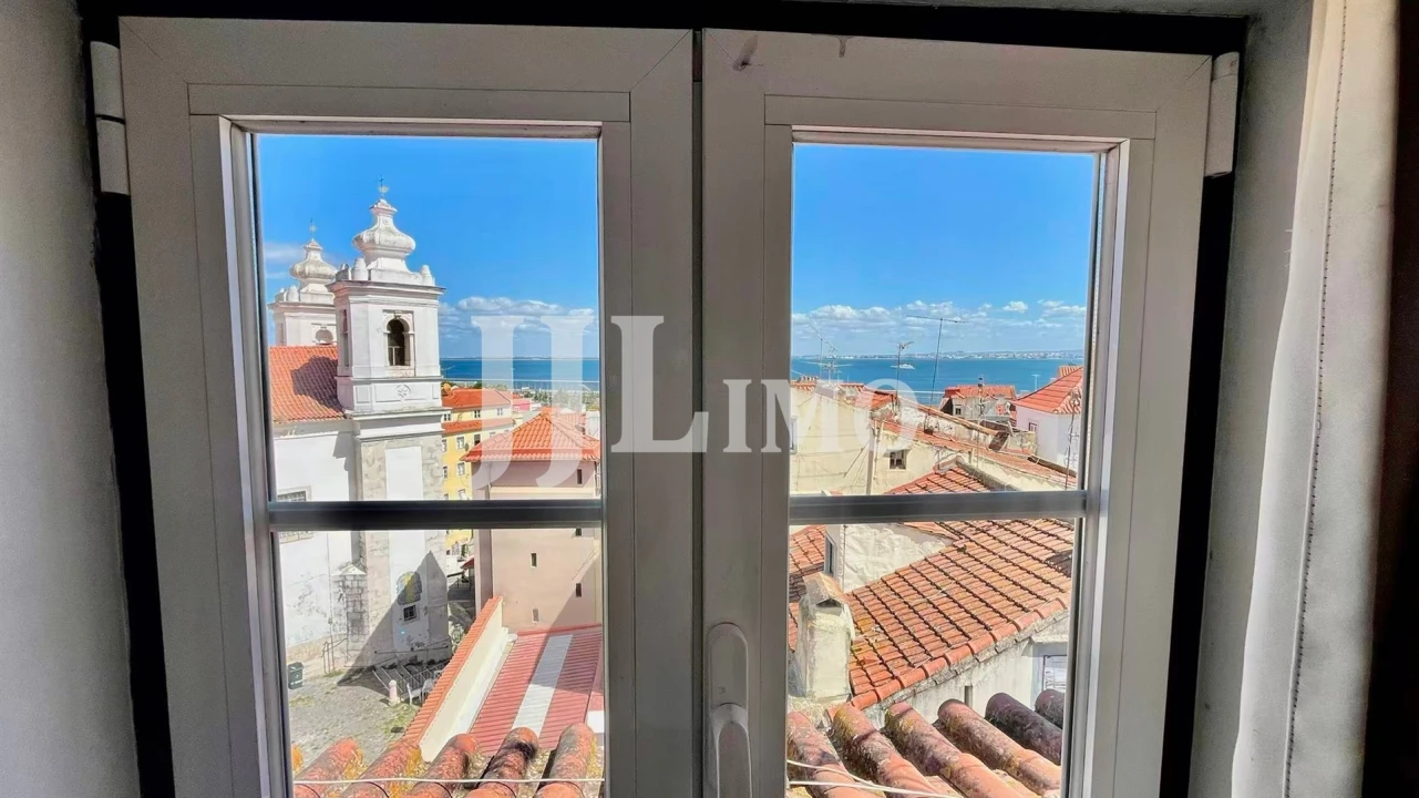 Apartamento T1 para Venda em Santa Maria Maior Foto 10