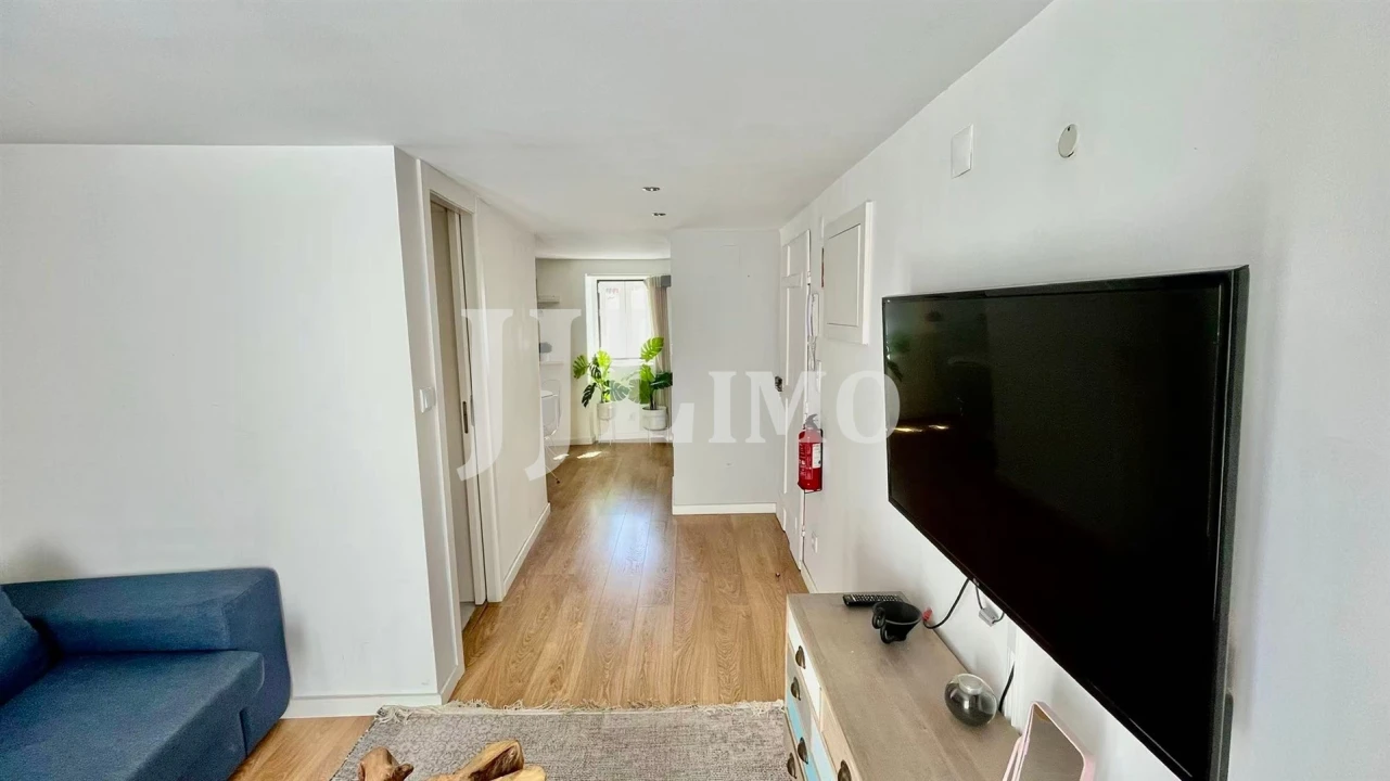 Apartamento T1 para Venda em Santa Maria Maior Foto 2