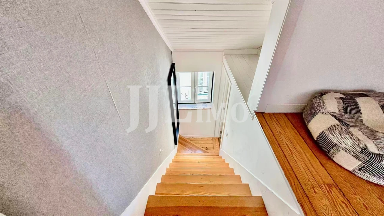 Apartamento T1 para Venda em Santa Maria Maior Foto 5