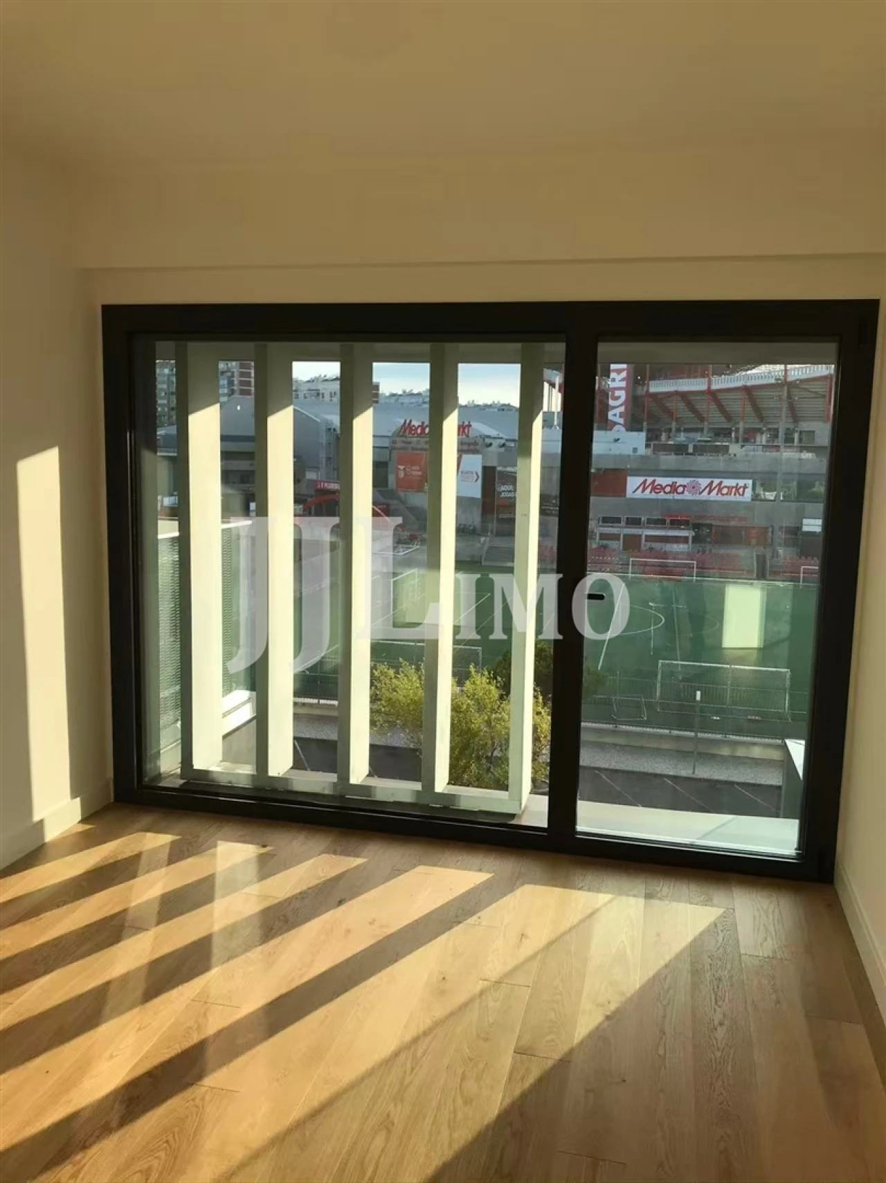 Apartamento T1 para Arrendamento em São Domingos de Benfica Foto 8