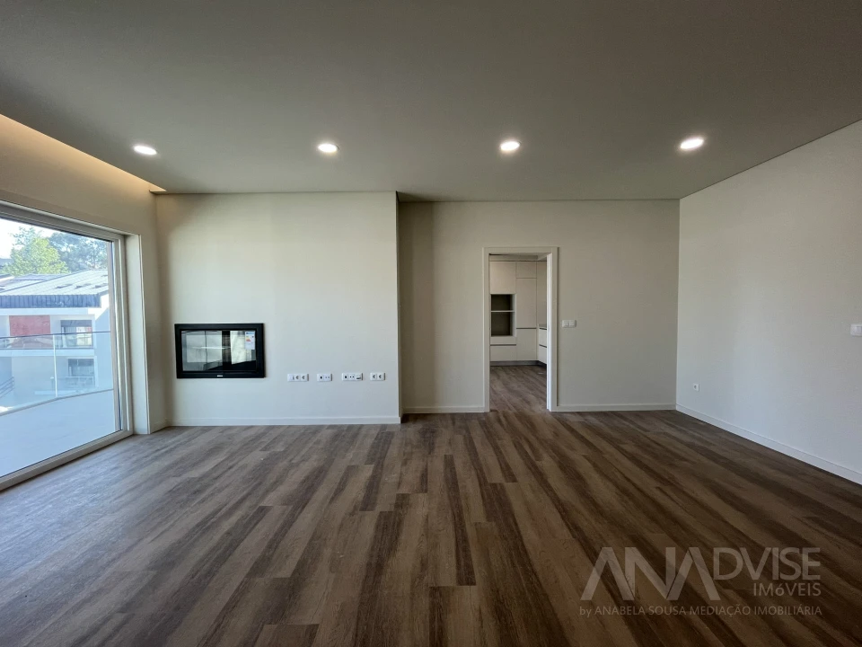 Apartamento T3 para Venda em Viseu Foto 6