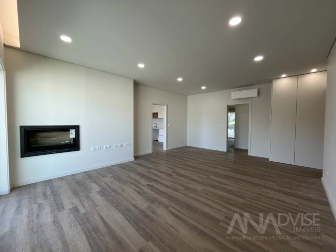 Apartamento T3 para Venda em Viseu Foto 7