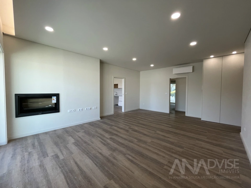 Apartamento T3 para Venda em Viseu Foto 7