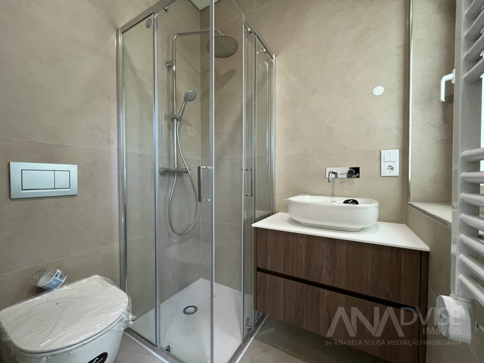 Apartamento T5 para Venda em Viseu Foto 21