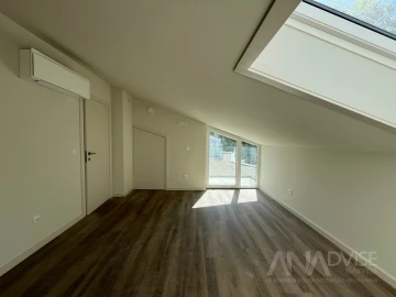 Apartamento T5 para Venda em Viseu