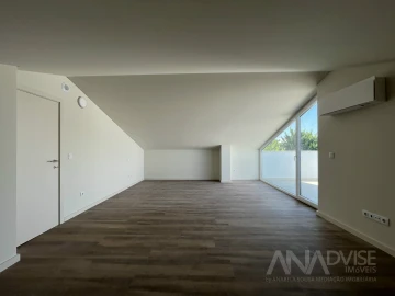 Apartamento T5 para Venda em Viseu