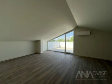 Apartamento T5 para Venda em Viseu