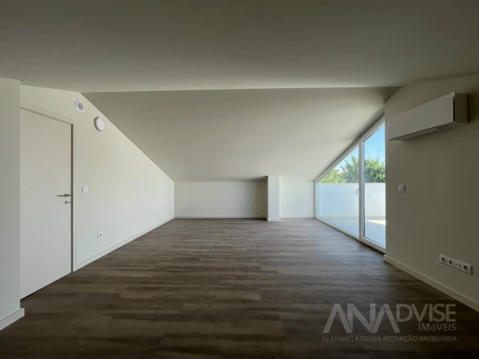 Apartamento T5 para Venda em Viseu Foto 33