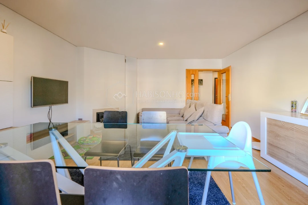 Apartamento T2 para Venda em Valongo Foto 2