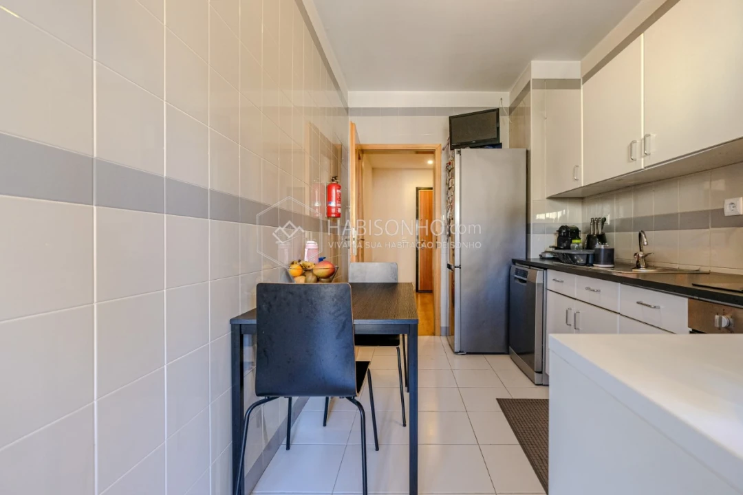 Apartamento T2 para Venda em Valongo Foto 8