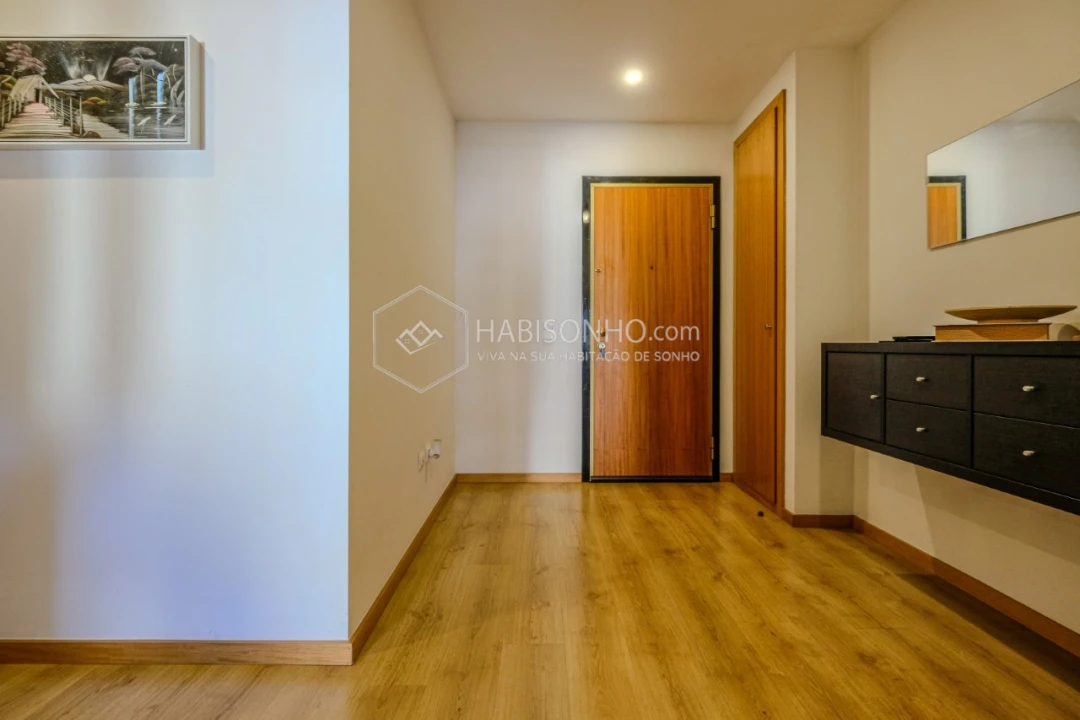 Apartamento T2 para Venda em Valongo Foto 9