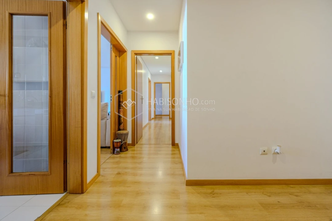 Apartamento T2 para Venda em Valongo Foto 11