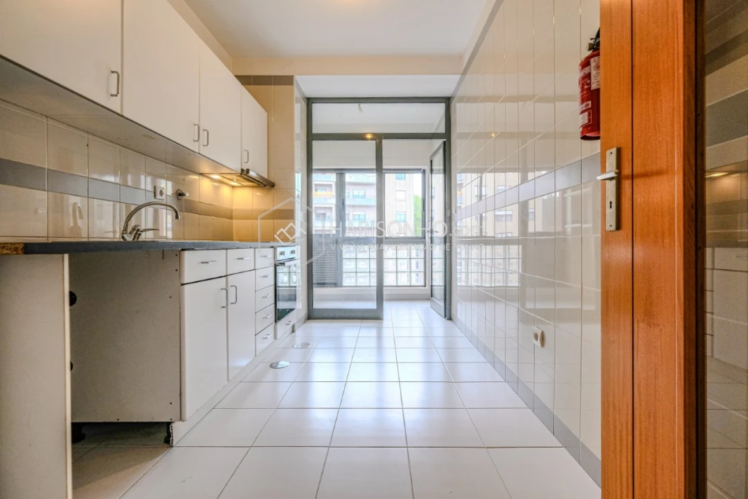 Apartamento T2 para Venda em Valongo Foto 9