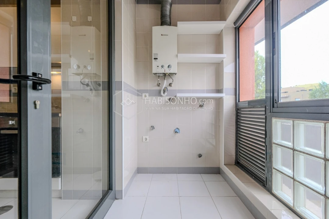 Apartamento T2 para Venda em Valongo Foto 12