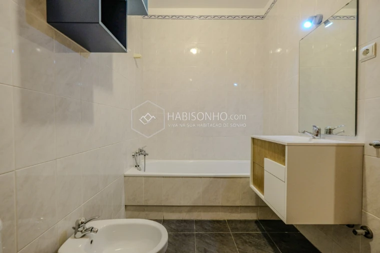 Apartamento T2 para Venda em Valongo Foto 15