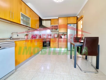 Moradia T4 para Venda em Silveira