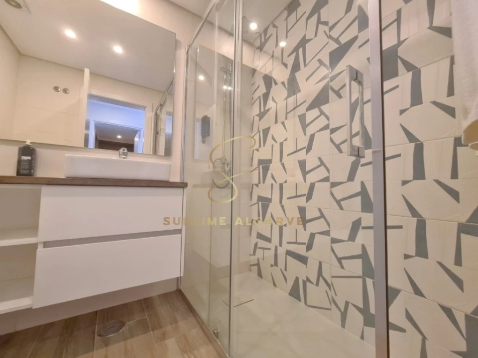 Apartamento T2 para Venda em Lagos (São Sebastião e Santa Maria) Foto 17