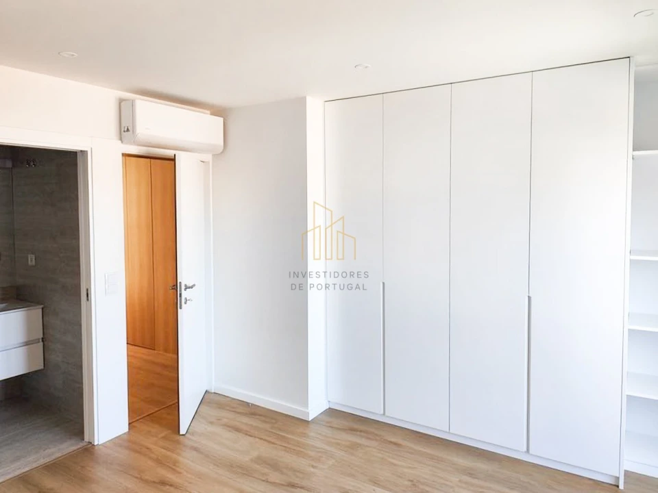 Apartamento T2 para Venda em Paranhos Foto 18