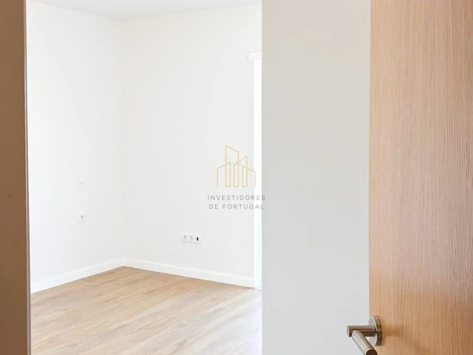 Apartamento T2 para Venda em Paranhos Foto 14