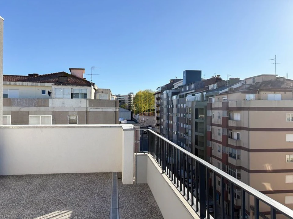 Apartamento T2 para Venda em Paranhos Foto 2