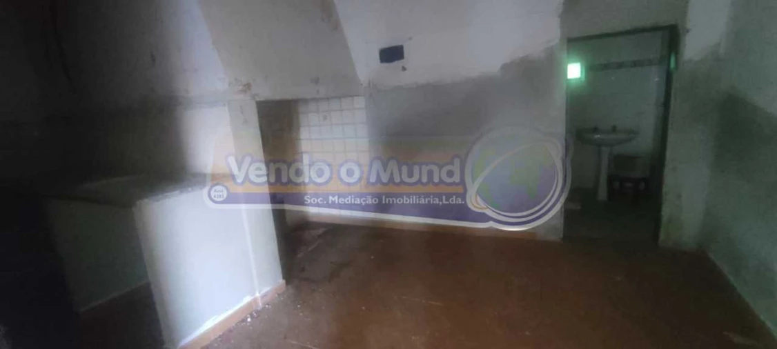 Moradia T4 para Venda em Montargil Foto 6