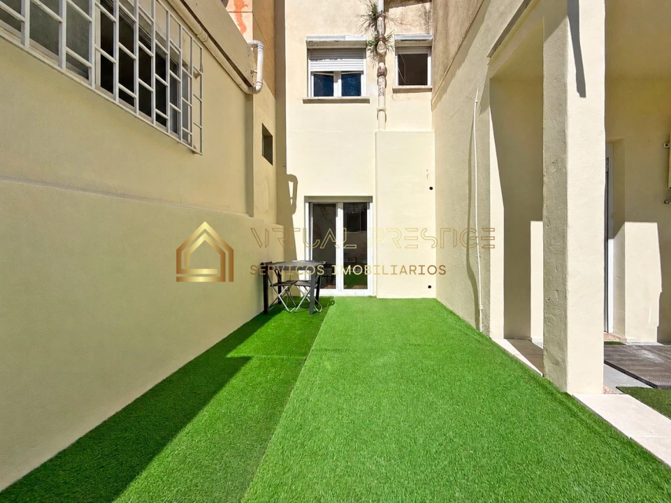 Apartamento T1 para Venda em Camarate, Unhos e Apelação Foto 2