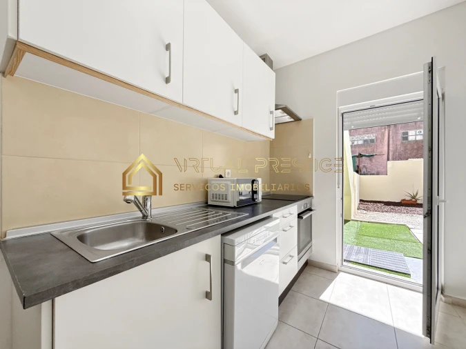 Apartamento T1 para Venda em Camarate, Unhos e Apelação Foto 6