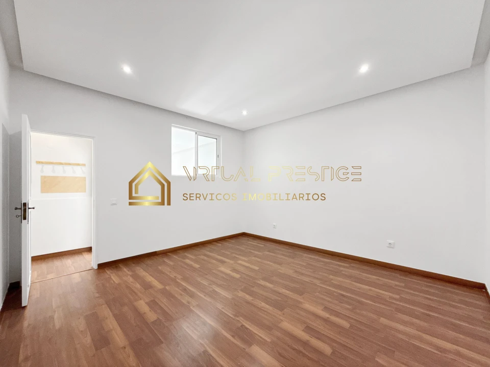 Apartamento T1 para Venda em Camarate, Unhos e Apelação Foto 10
