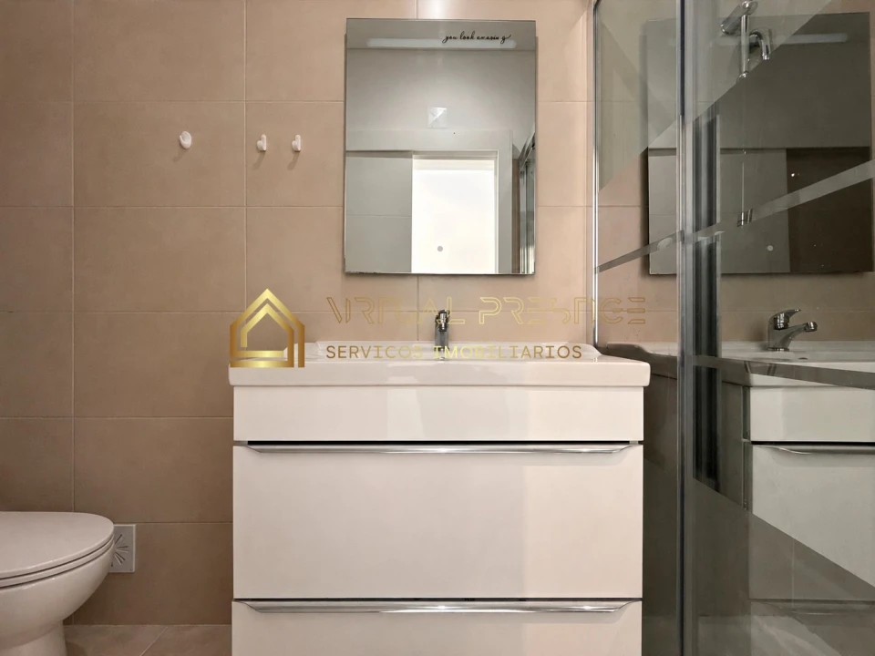 Apartamento T1 para Venda em Camarate, Unhos e Apelação Foto 13