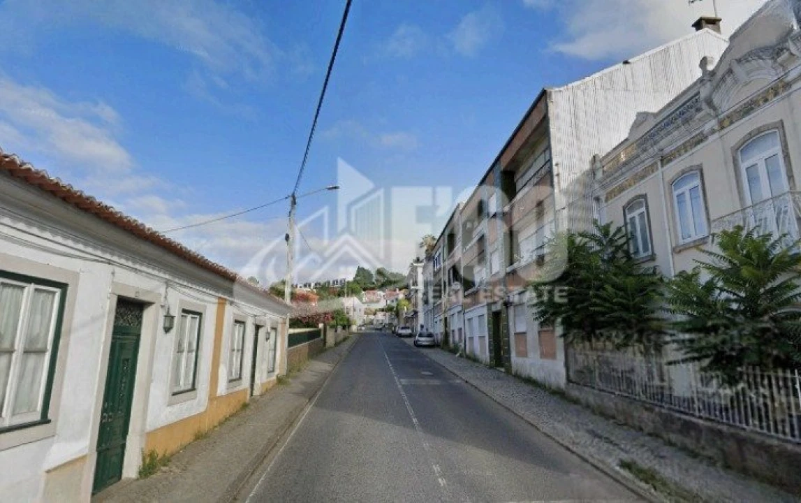 Quinta T6 para Venda em São João Baptista e Santa Maria dos Olivais Foto 5