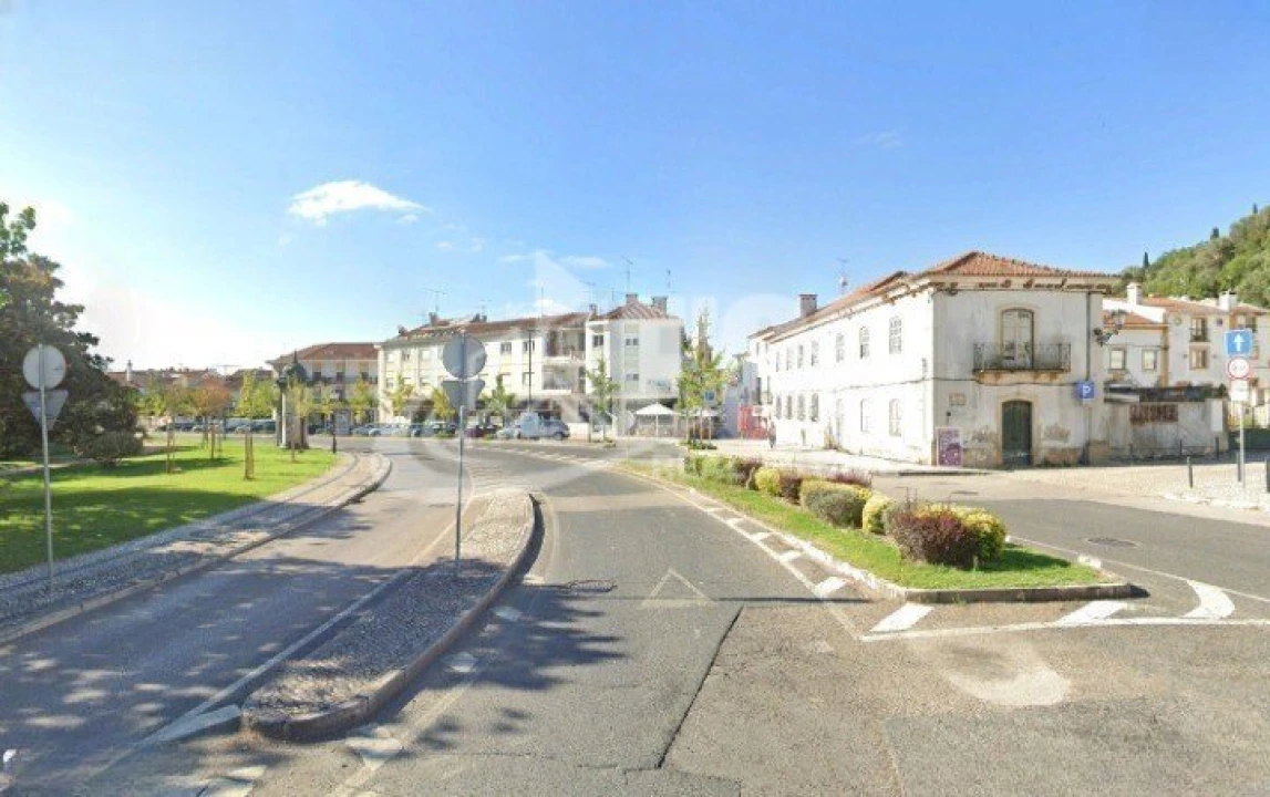 Quinta T6 para Venda em São João Baptista e Santa Maria dos Olivais Foto 7