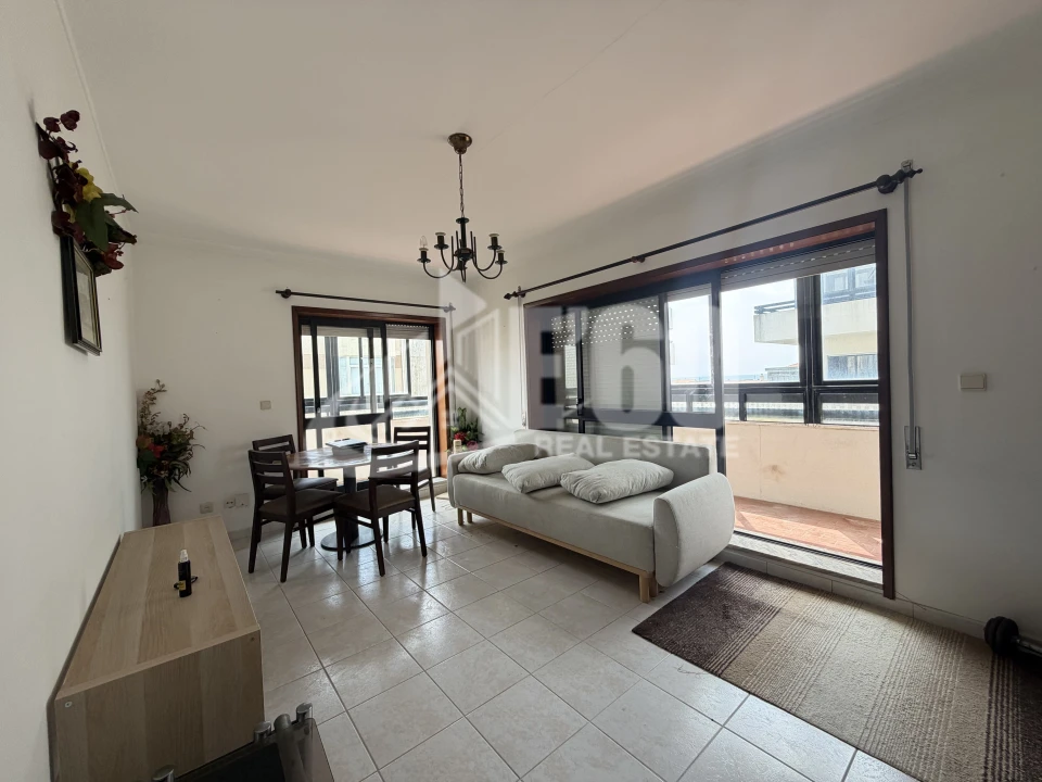 Apartamento T1 para Venda em Espinho Foto 1
