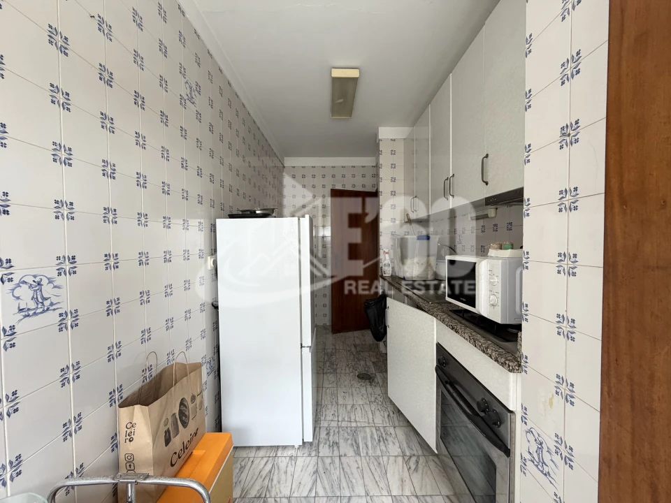 Apartamento T1 para Venda em Espinho Foto 12