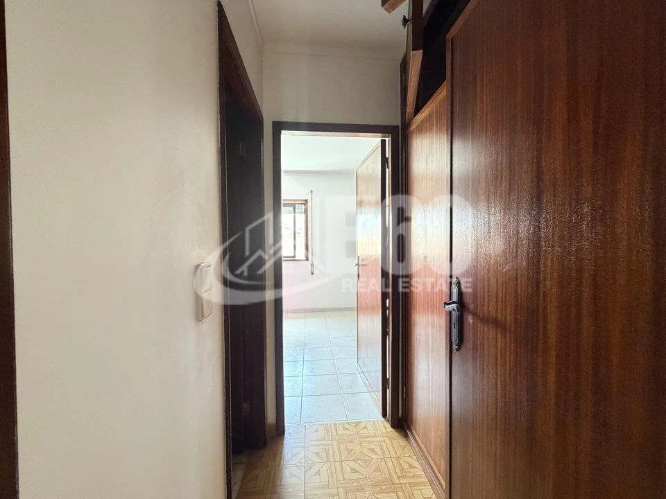 Apartamento T1 para Venda em Espinho Foto 13